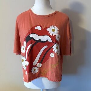 Rolling Stones 100% Cotton Graphic Cropped Tee. Size Medium